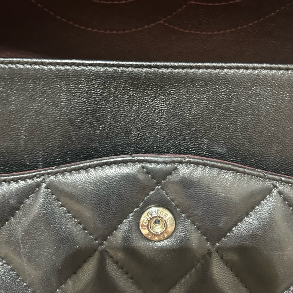 CHANEL
Classic Jumbo Double Flap Bag Quilted Caviar Jumbo